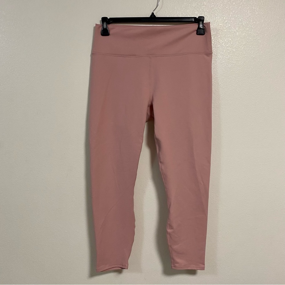 Fabletics Define Powerhold Cropped Leggings Blush Size XL